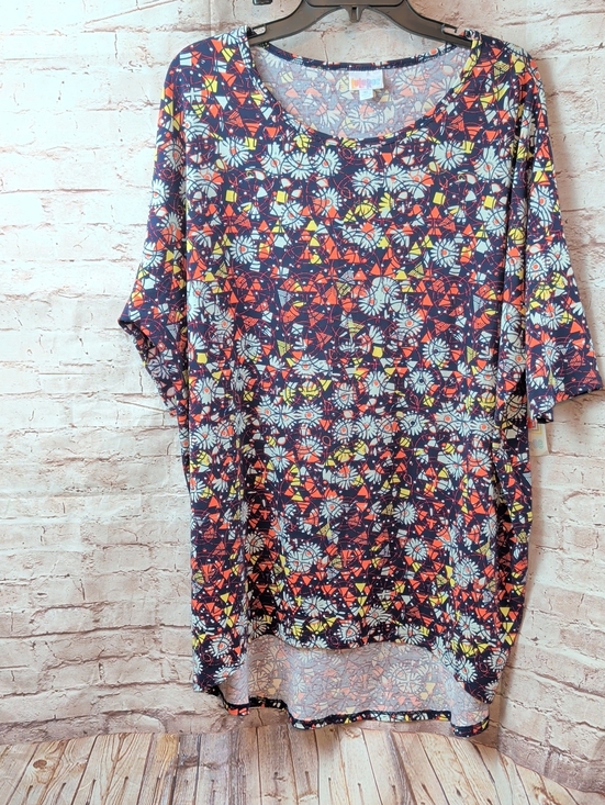 LuLaRoe Tops - LulaRoe  Irma Tee Shirt XL New Nwt